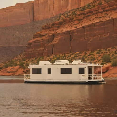 Flaming Gorge Houseboat Rentals