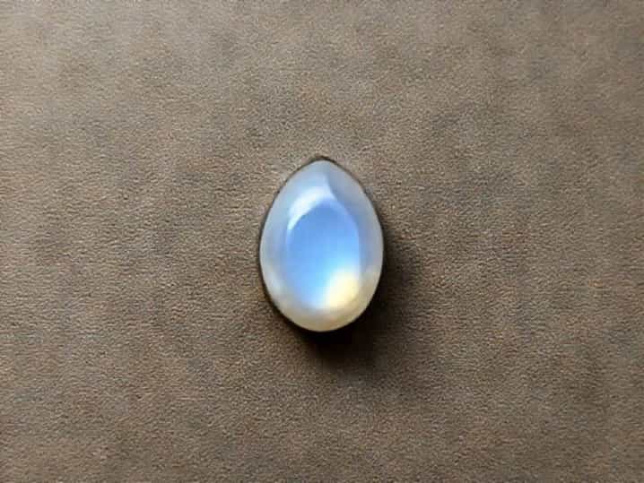 What Birthstone Is Moonstone